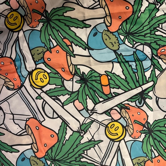 NWOT: Spencer’s Groovy Shower Curtain - Picture 1 of 1